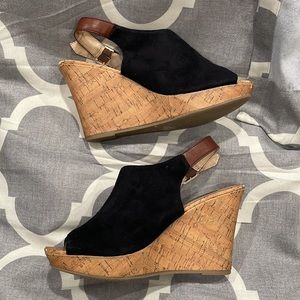 American Eagle 🦅 wedges 9